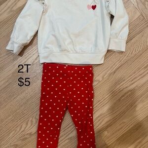 White Sweatshirt and Red Heart Leggings Set